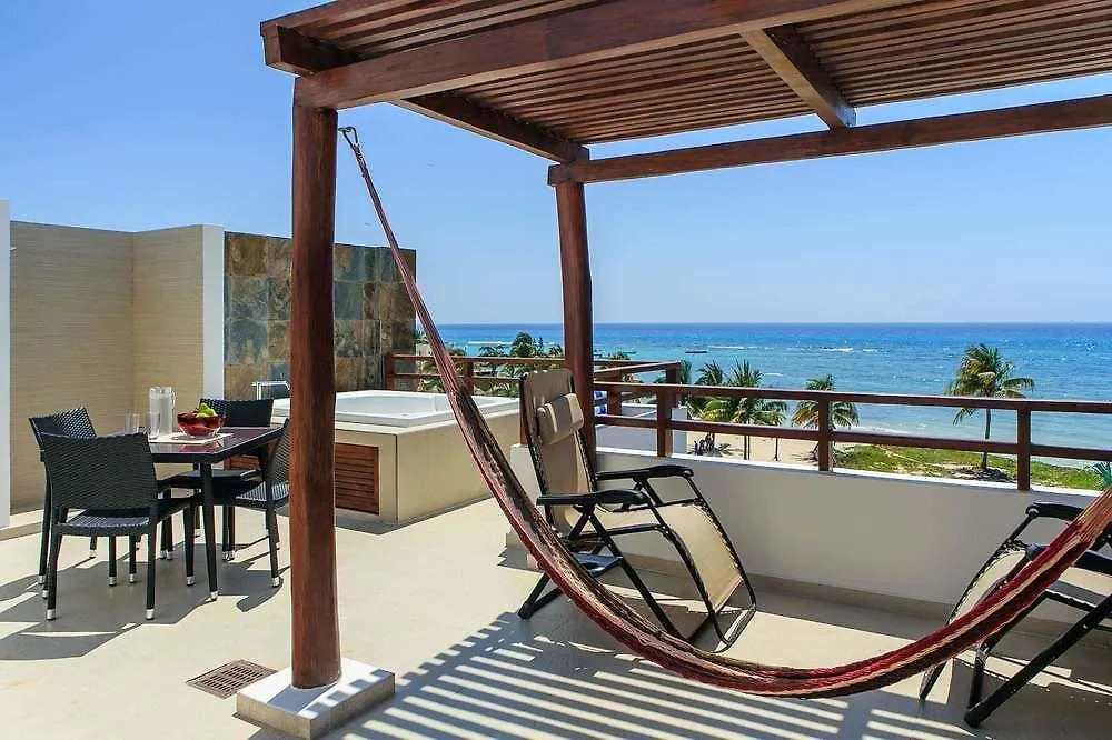 מלון פלאייה דל כרמן Casa Del Mar 3*,