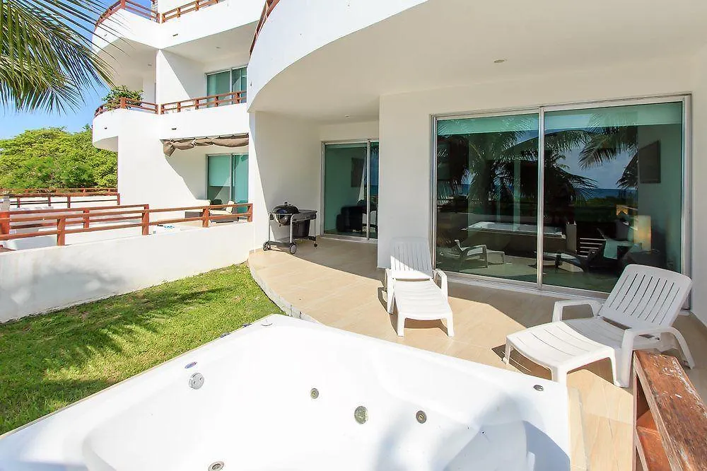 מלון פלאייה דל כרמן Casa Del Mar 3*,