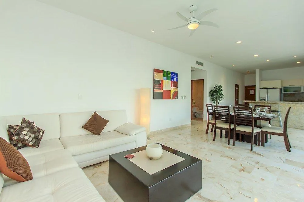 מלון פלאייה דל כרמן Casa Del Mar